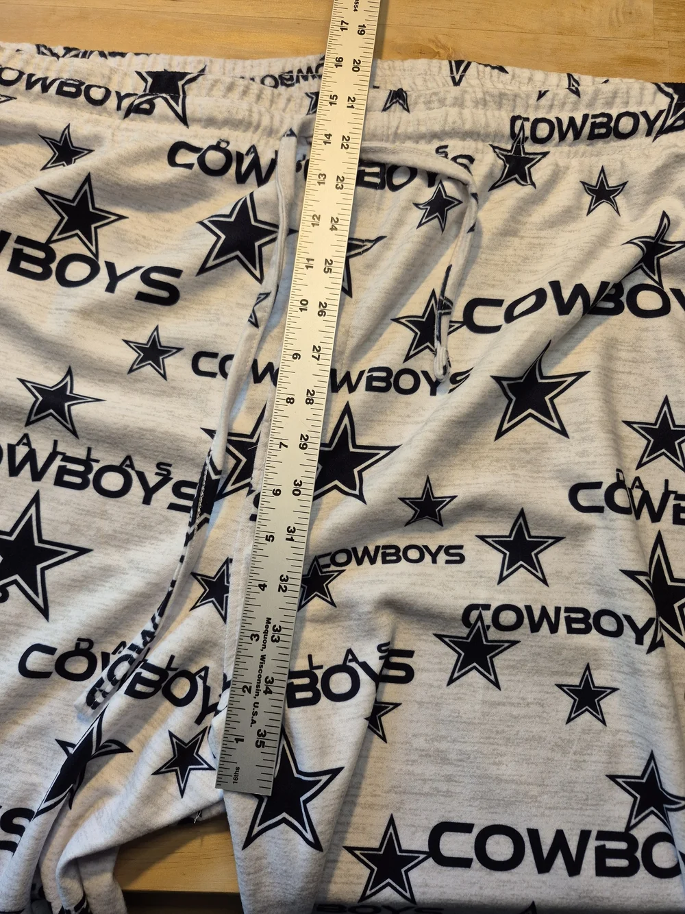 Team Apparel Cowboys Lounge Pants in Cream with Black Stars